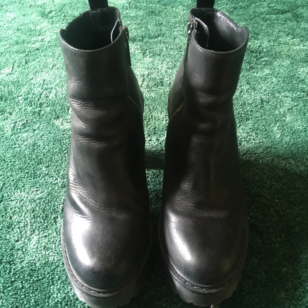 Magdalena Dr. Martens